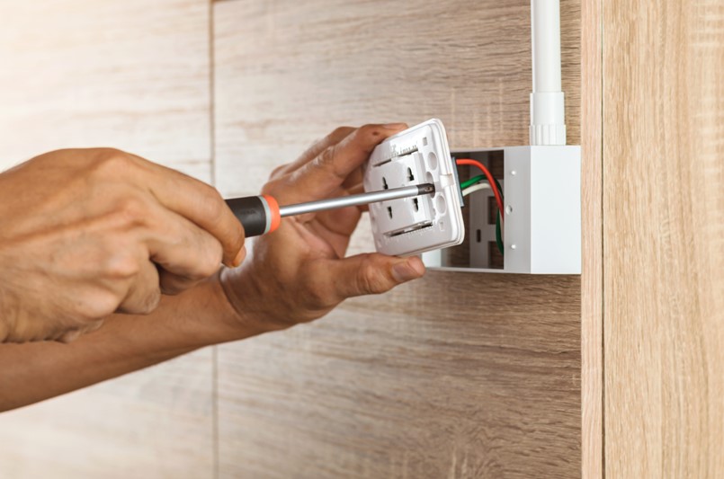 Troubleshooting Guide for Common Outlet Problems